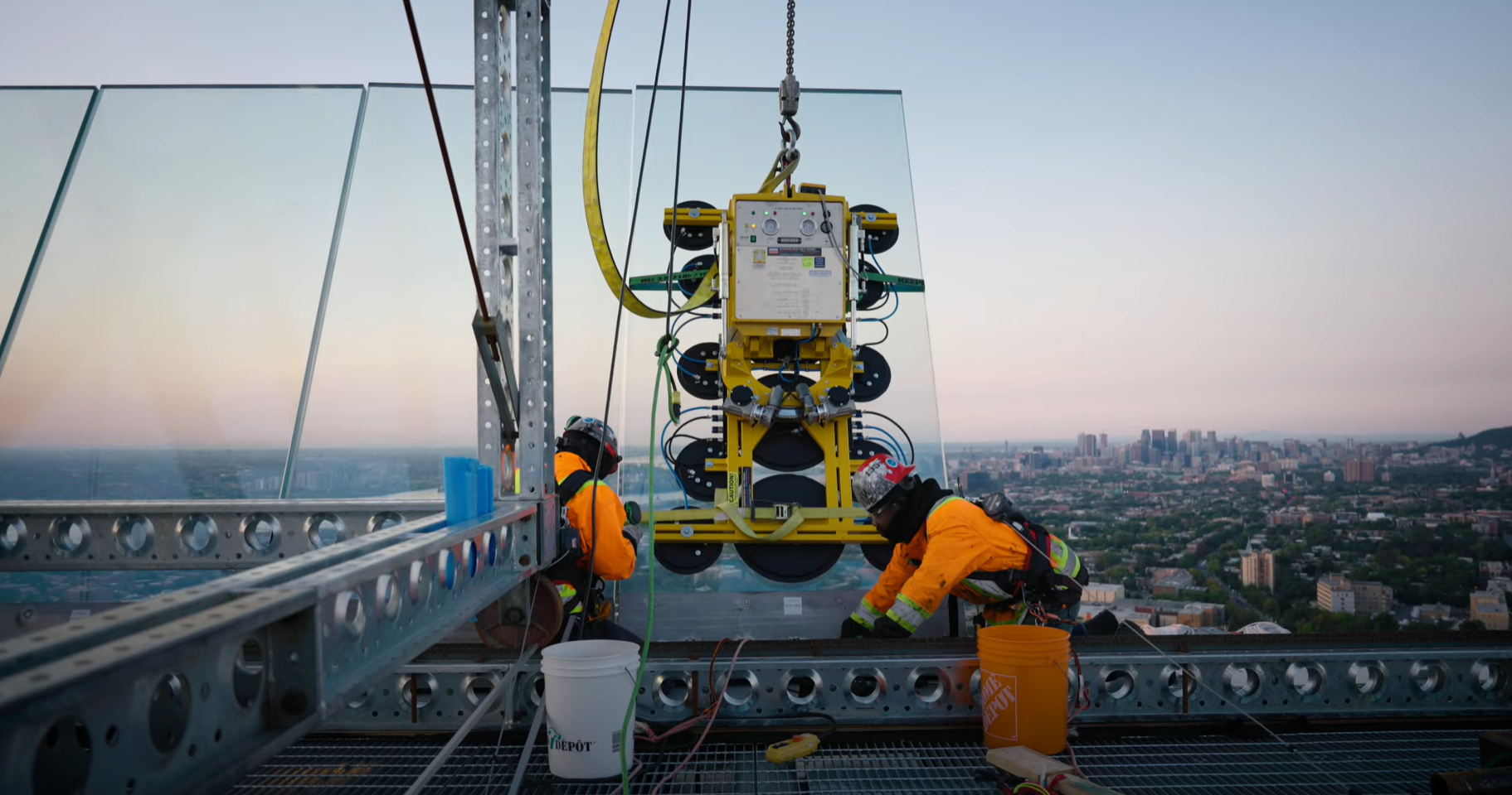 Un exploit de verre structurel à la Tour de Montréal